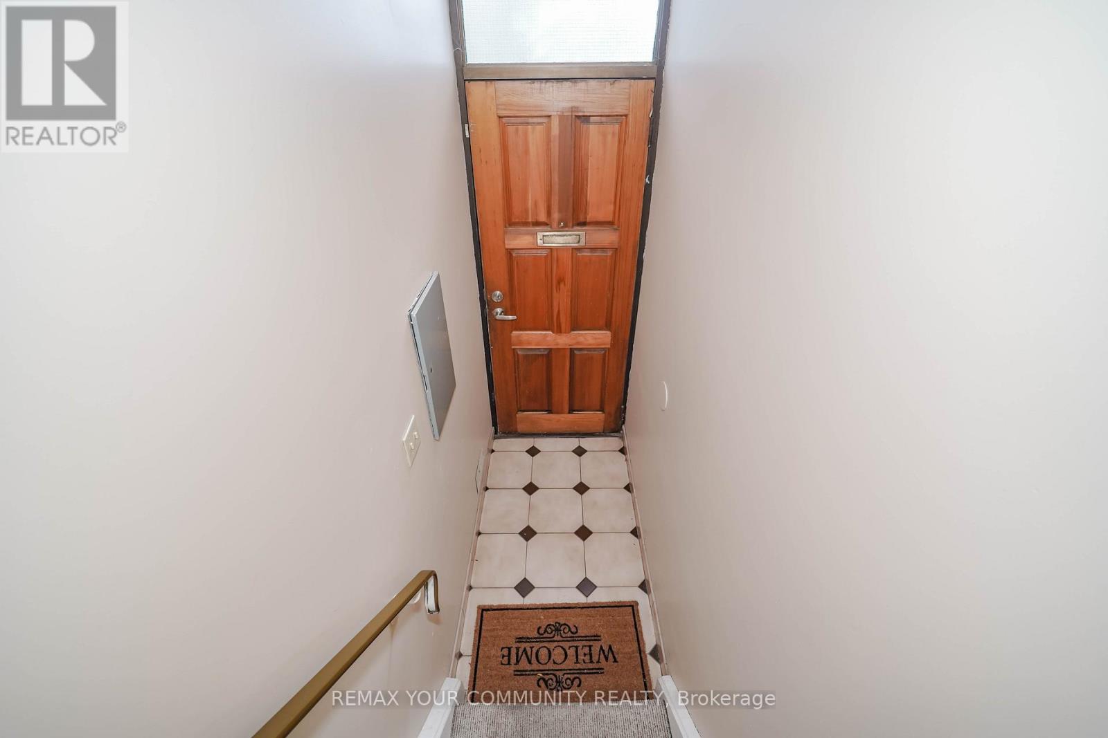 1 - 1378 Danforth Avenue S Property Photo 11