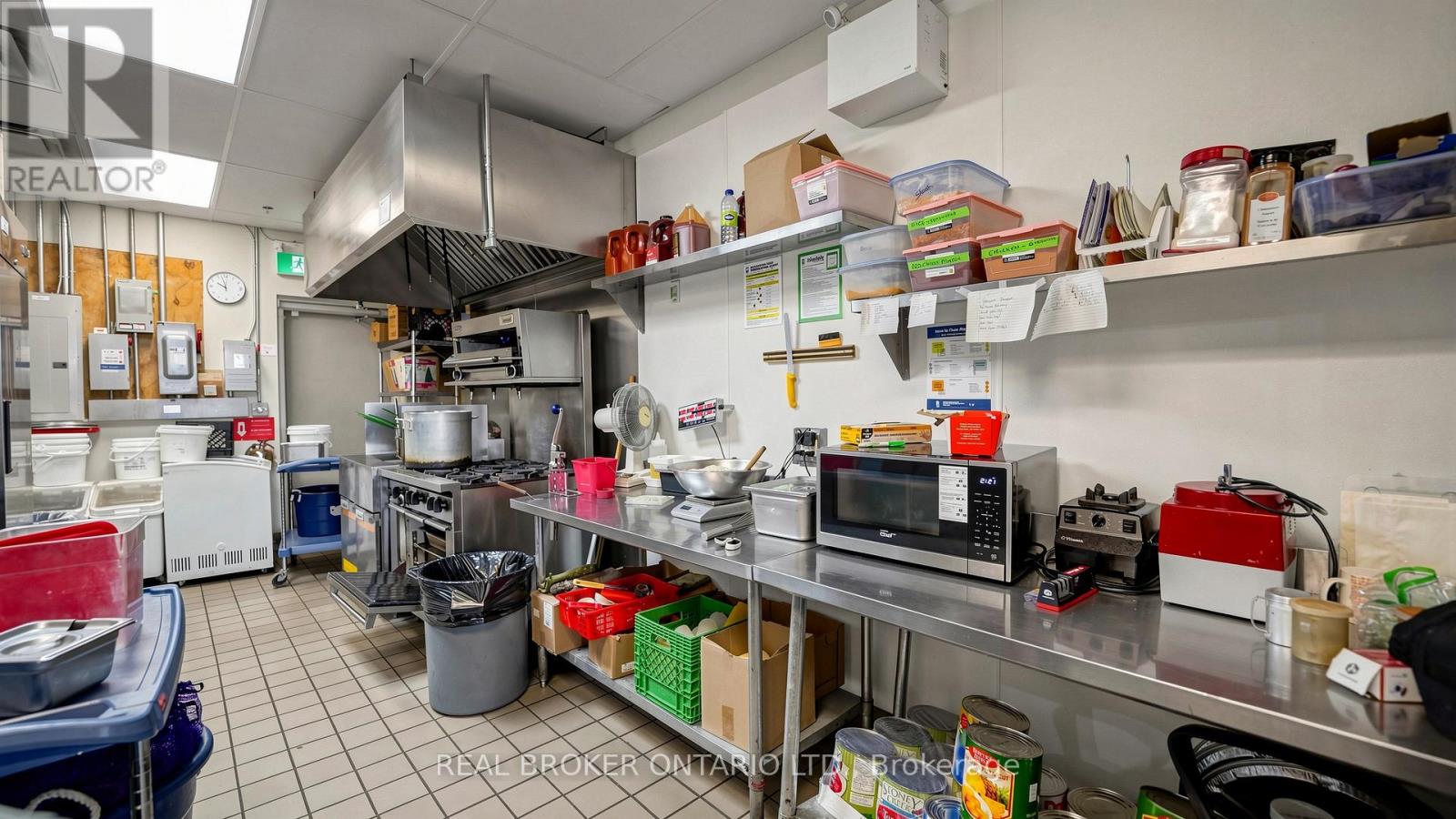 1381 Wilson Road N Property Photo 23