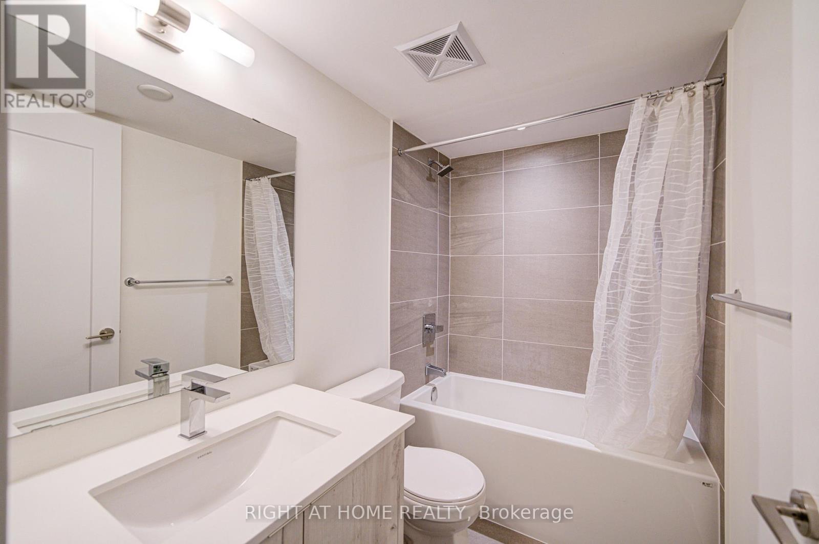 Th03 - 1350 Kingston Road Property Photo 34
