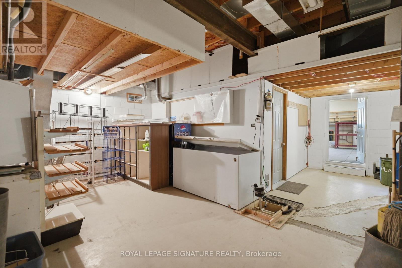5 Pier Street Property Photo 32