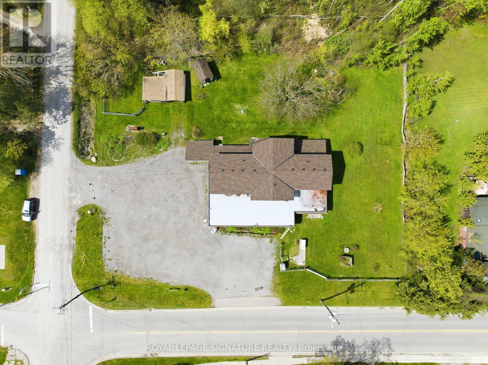 5 Pier Street Property Photo 34