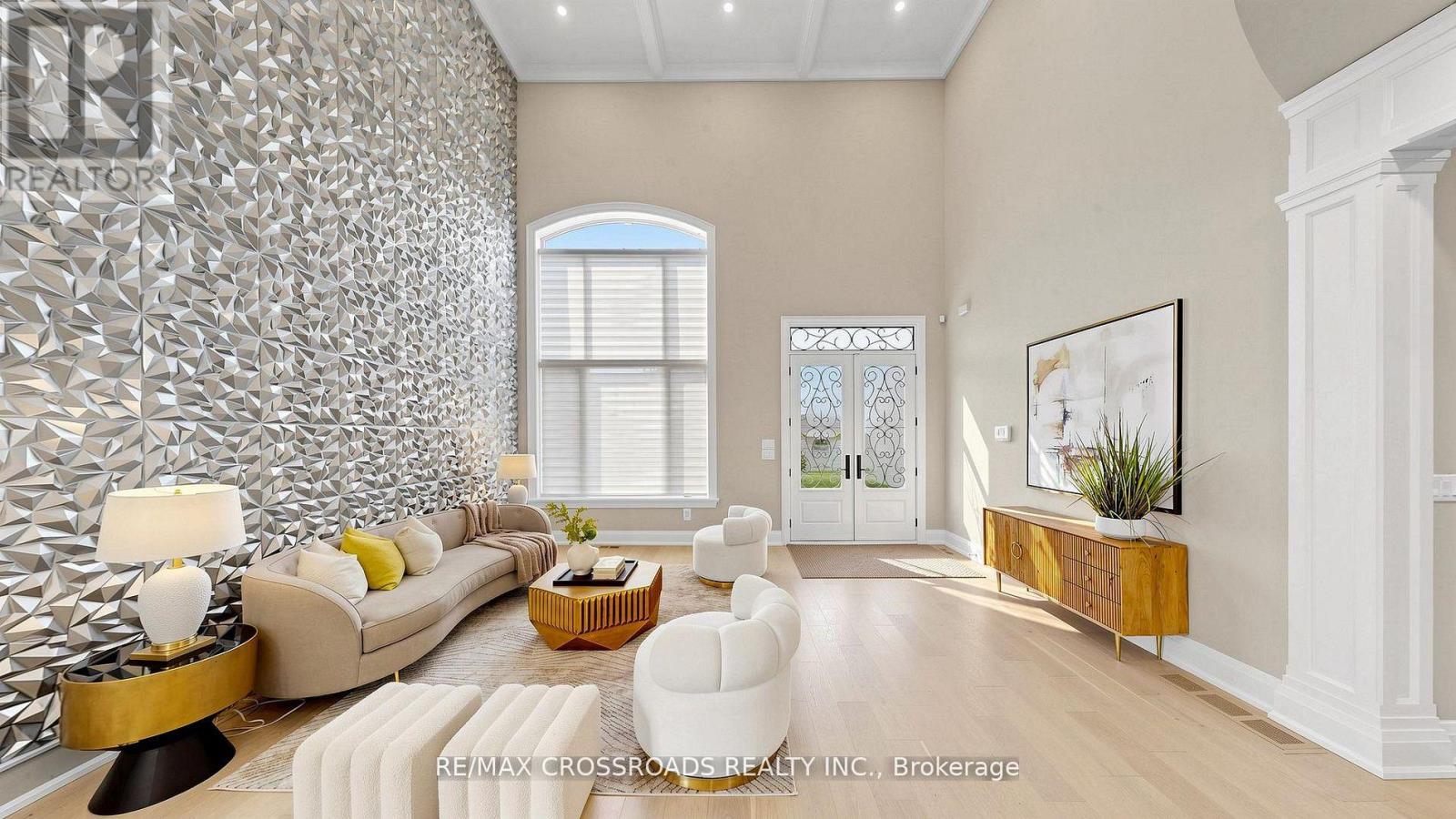 1427 Rosebank Road Property Photo 4