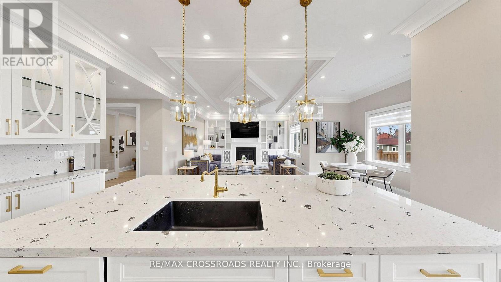 1427 Rosebank Road Property Photo 12