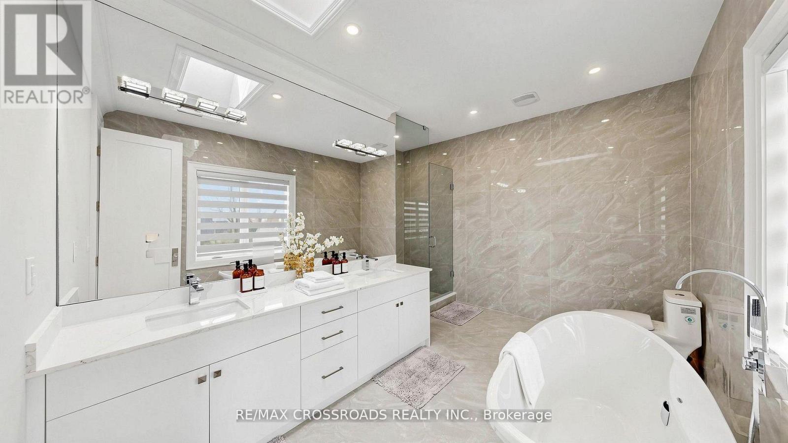 1427 Rosebank Road Property Photo 23