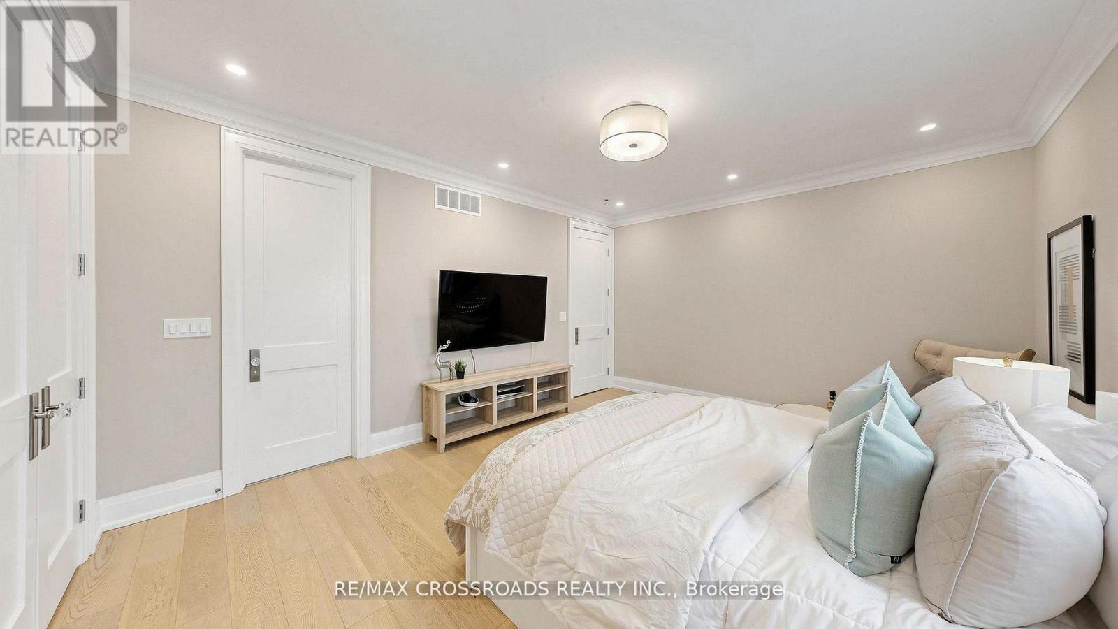 1427 Rosebank Road Property Photo 30