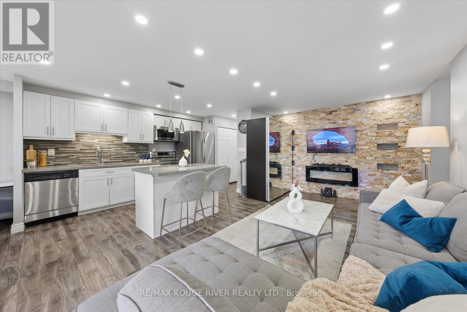 907 - 90 LING ROAD