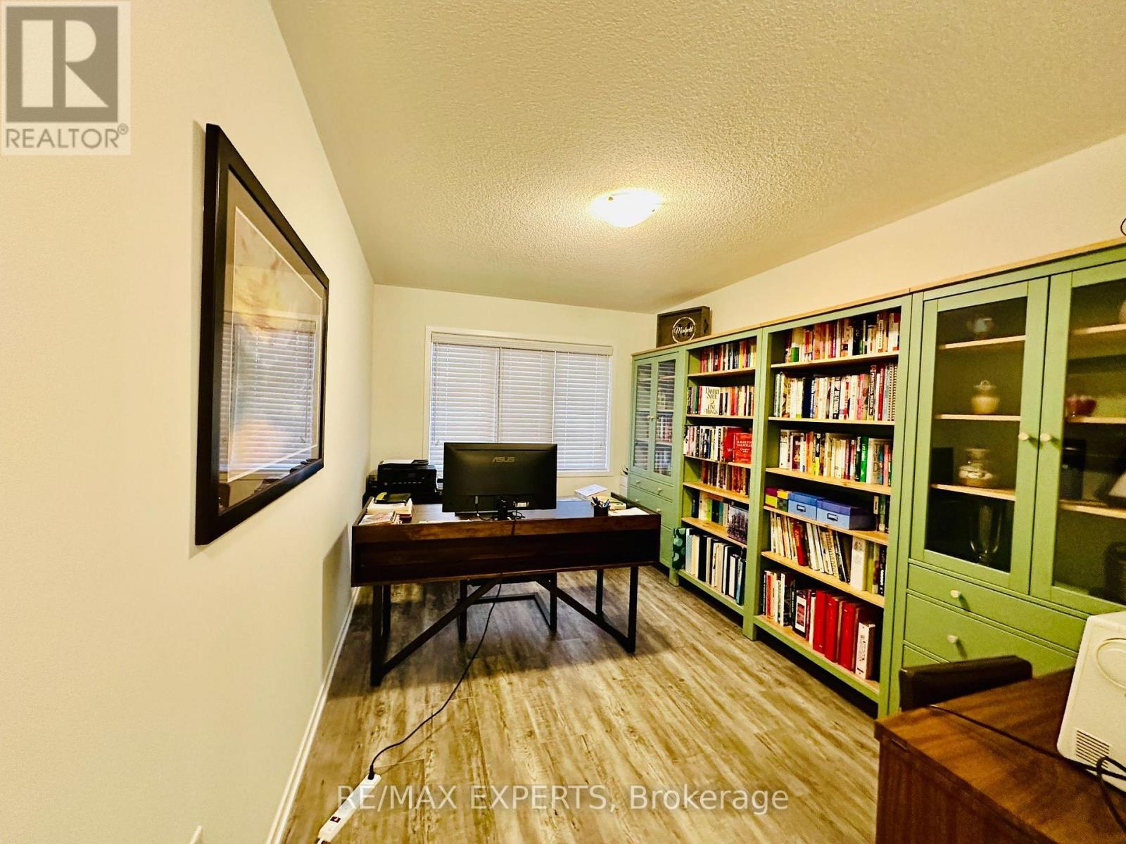1541 Wheatcroft Drive Property Photo 15