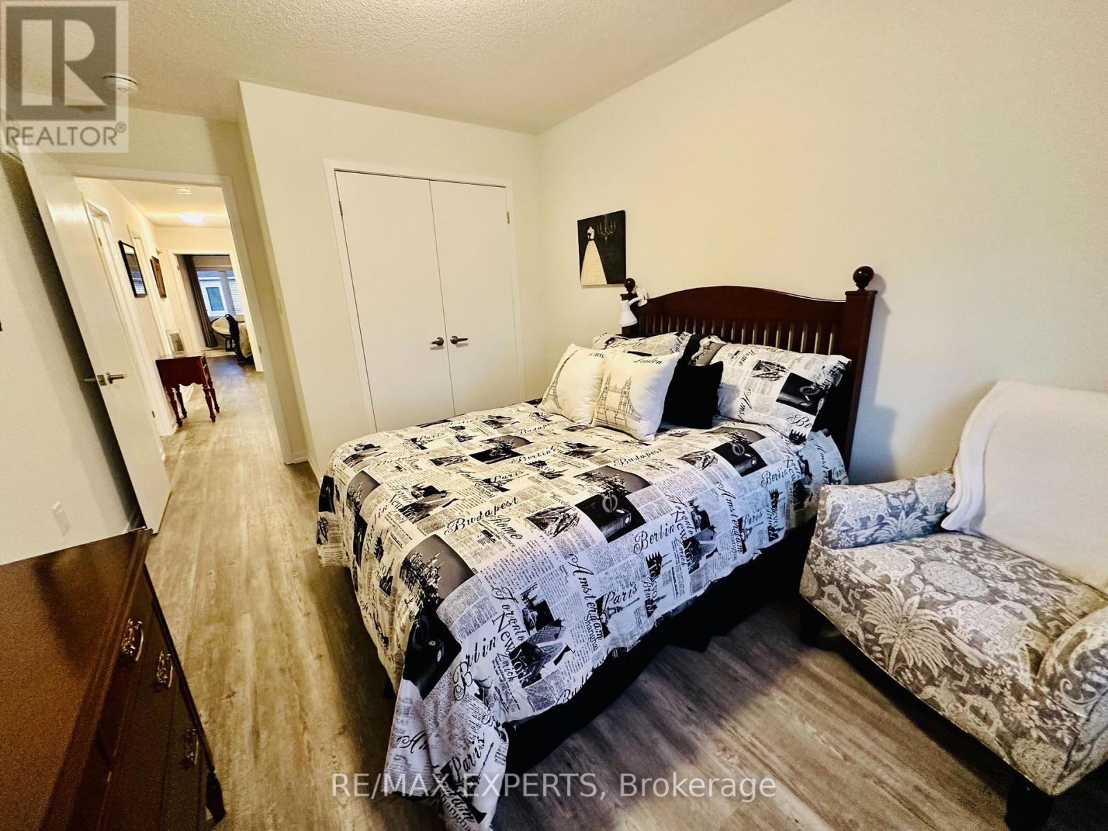 1541 Wheatcroft Drive Property Photo 17