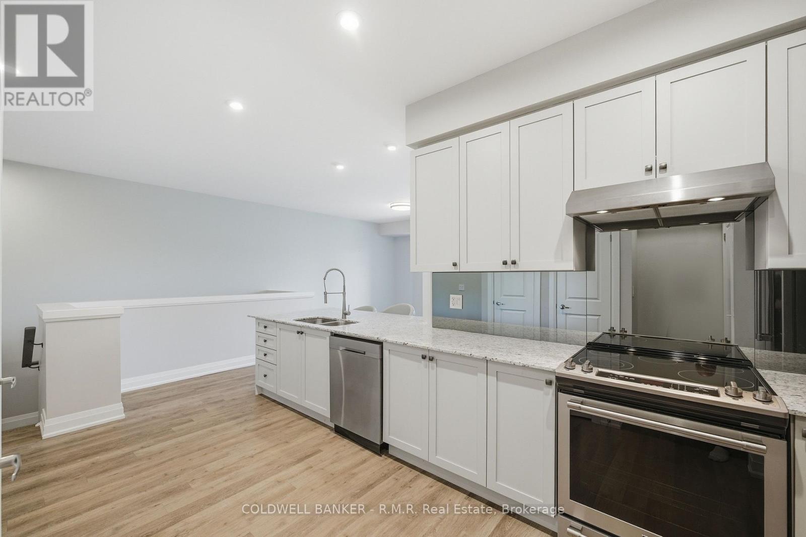 25 - 1430 Gord Vinson Avenue Property Photo 10
