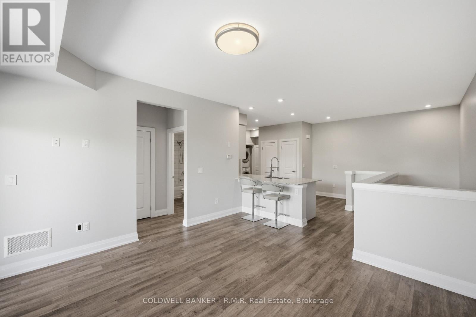 25 - 1430 Gord Vinson Avenue Property Photo 16