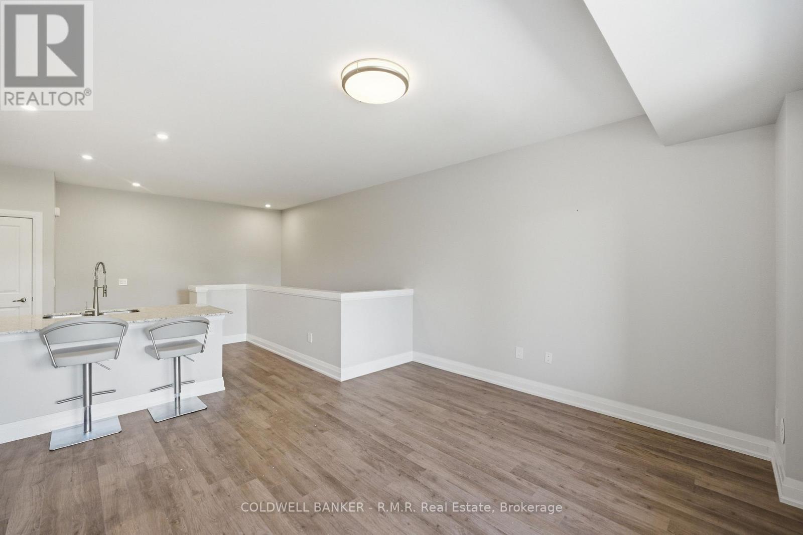25 - 1430 Gord Vinson Avenue Property Photo 18