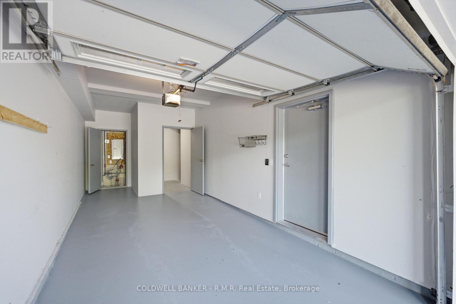 25 - 1430 Gord Vinson Avenue Property Photo 27