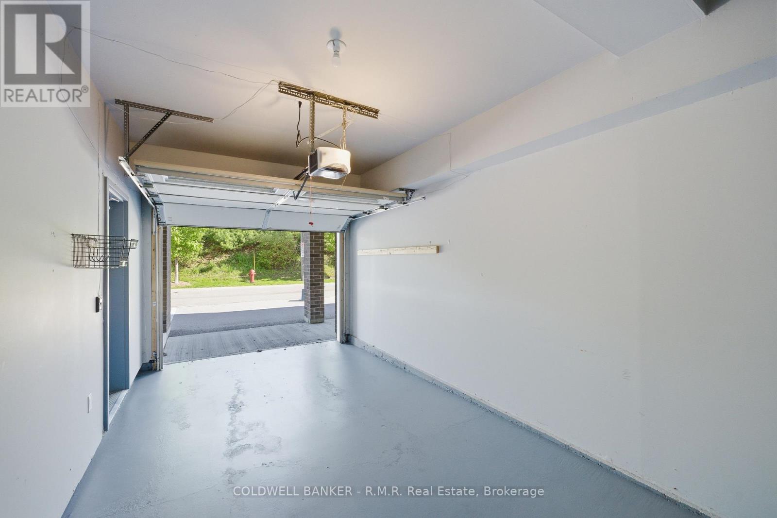 25 - 1430 Gord Vinson Avenue Property Photo 28