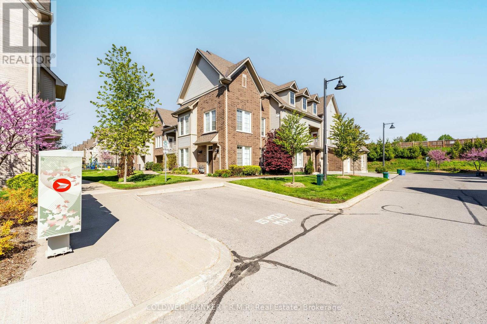 25 - 1430 Gord Vinson Avenue Property Photo 37