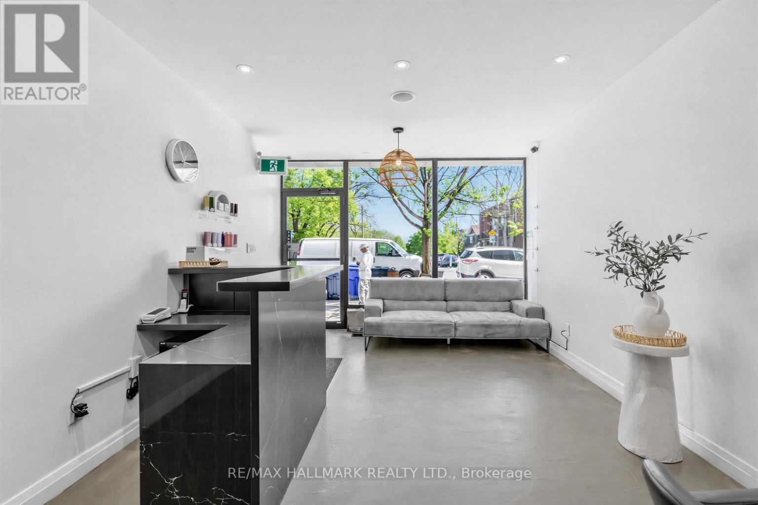 1924 Danforth Avenue Property Photo 6