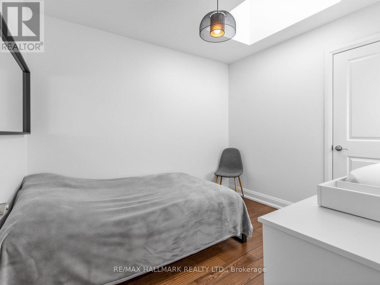 1924 Danforth Avenue Property Photo 23
