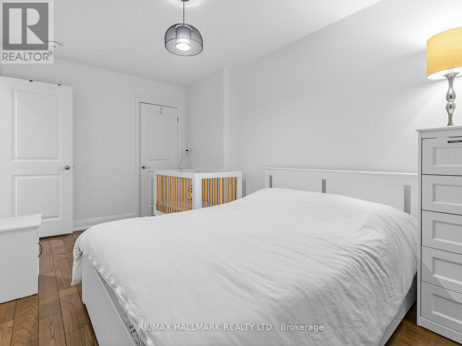 1924 Danforth Avenue Property Photo 25