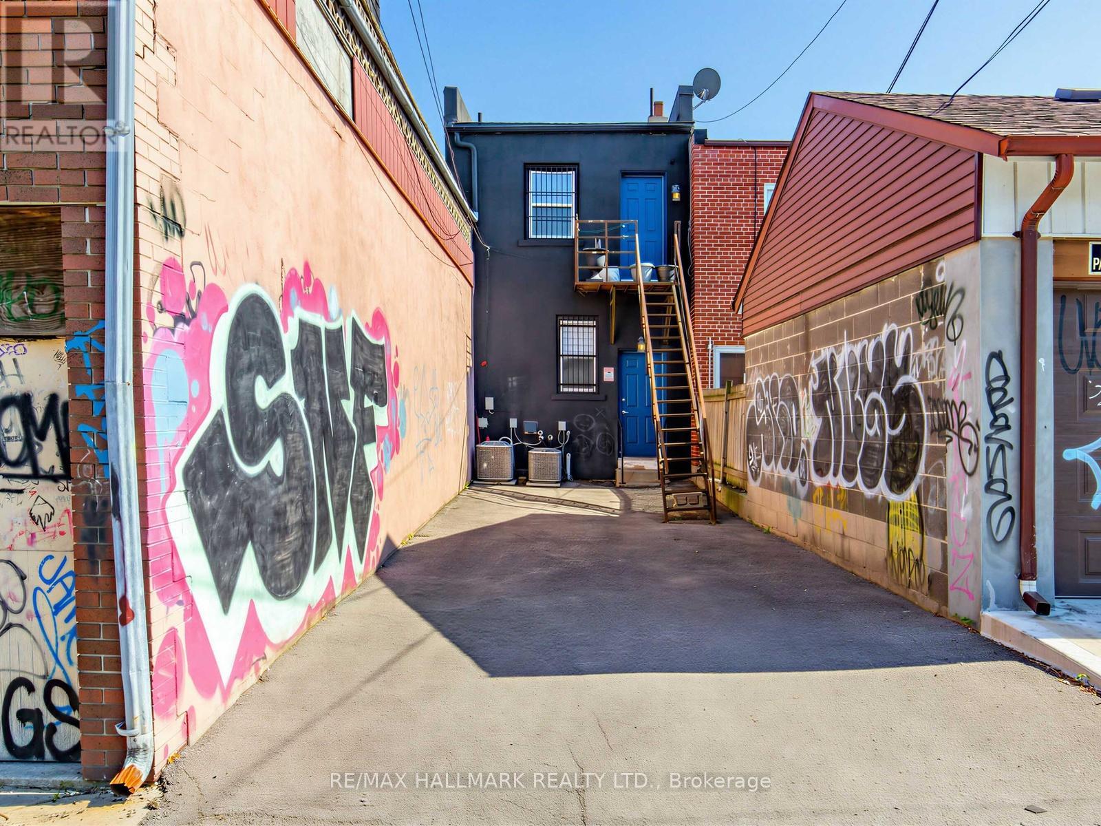 1924 Danforth Avenue Property Photo 33