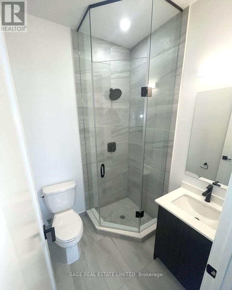 2369 Danforth Avenue #1006 Property Photo 14