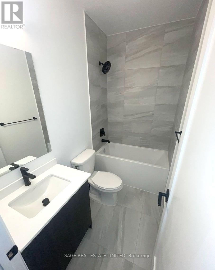 2369 Danforth Avenue #1006 Property Photo 17