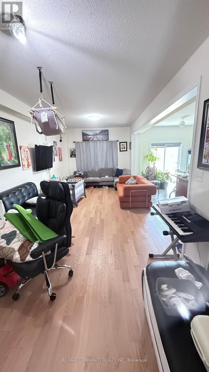 1103 Cameo Street Property Photo 5