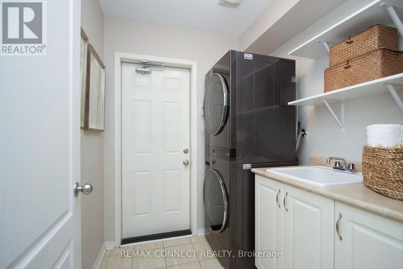 13 Netherway Crescent Property Photo 11