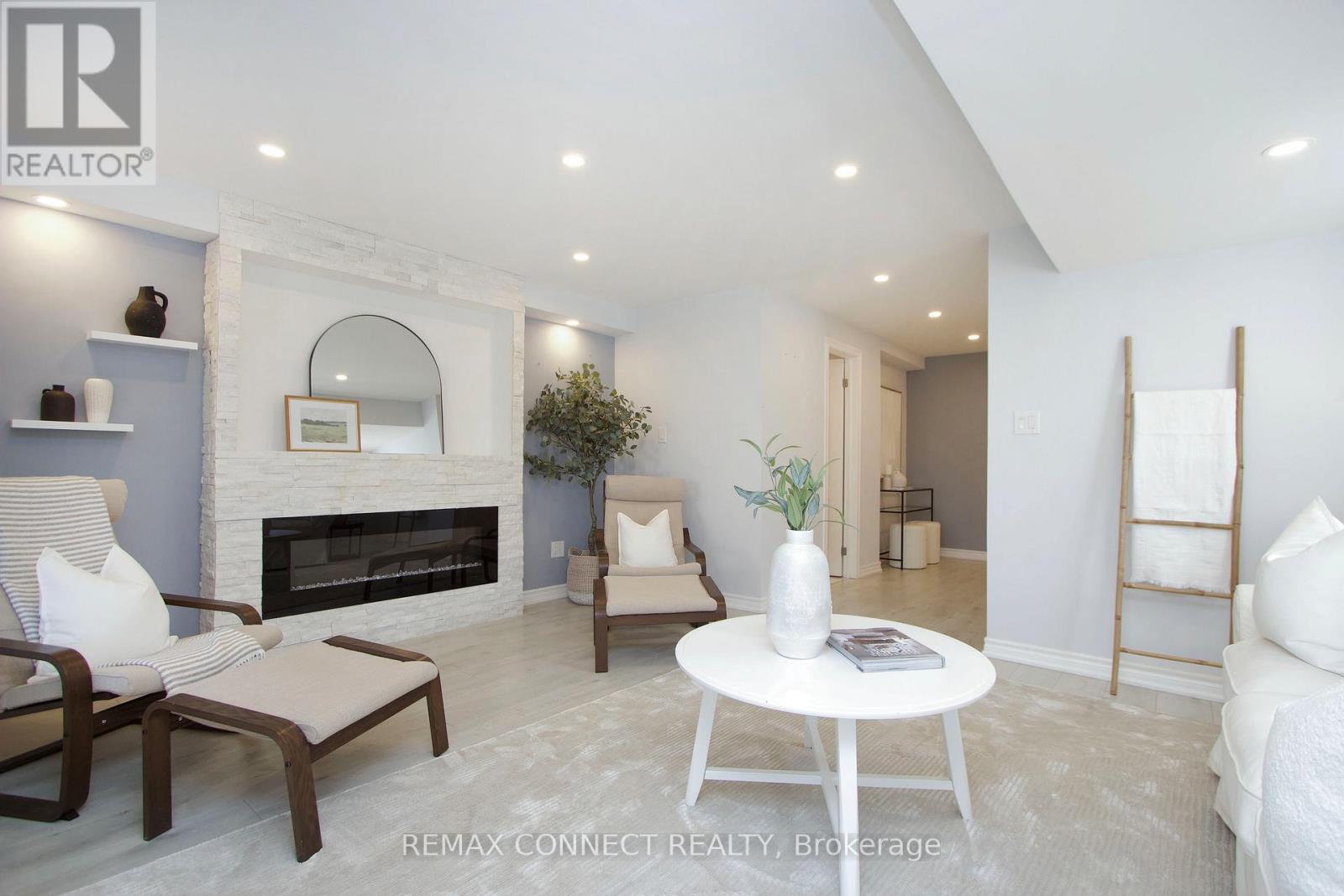 13 Netherway Crescent Property Photo 17