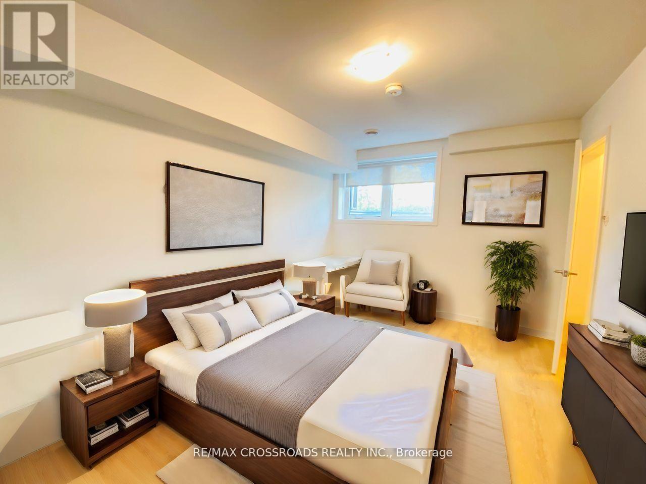 5 - 1720 Simcoe Street N Property Photo 5
