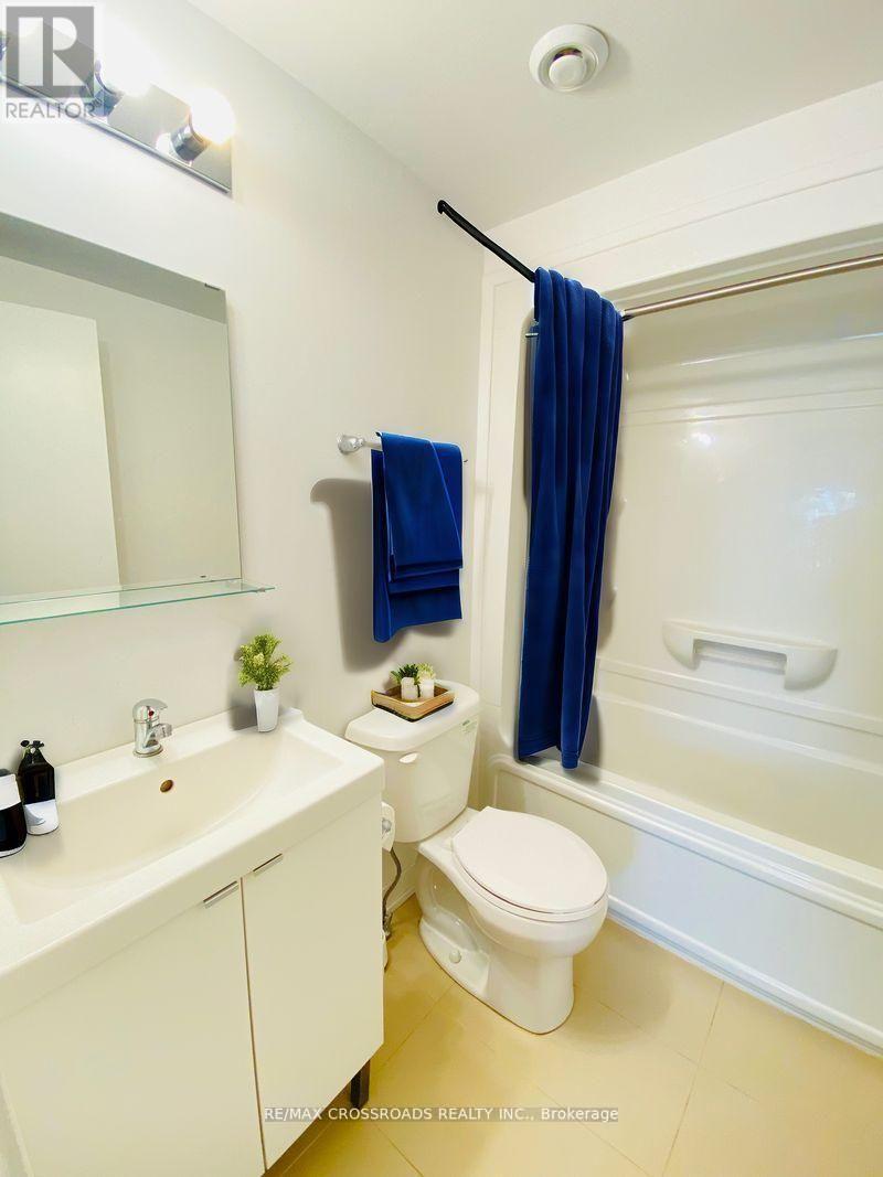 5 - 1720 Simcoe Street N Property Photo 8