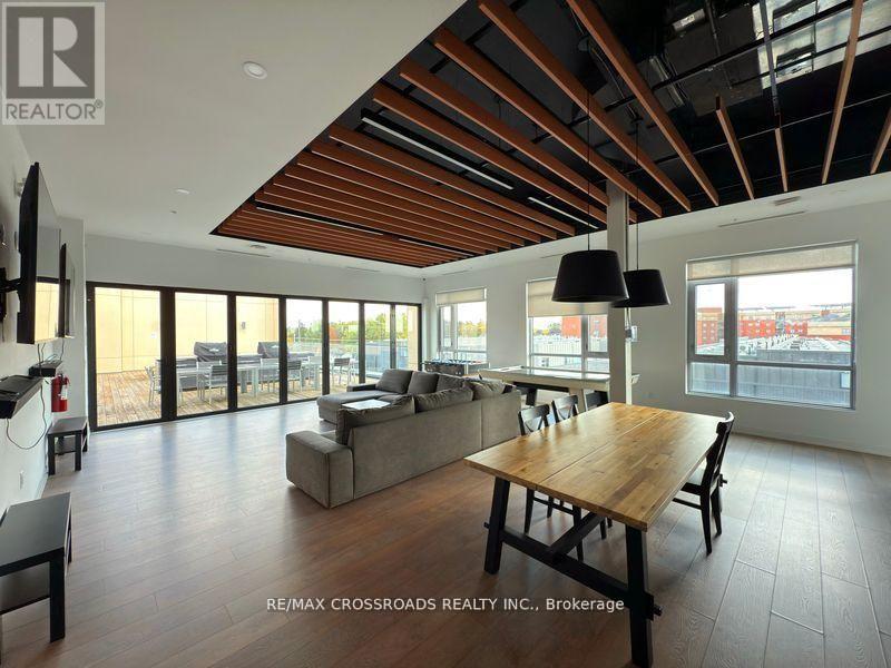 5 - 1720 Simcoe Street N Property Photo 16