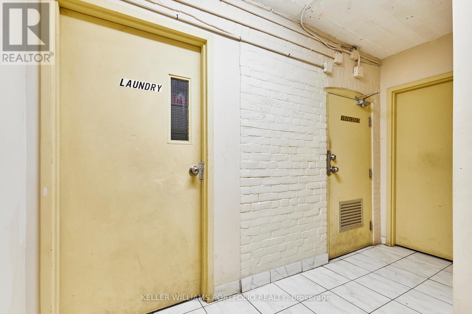 1395 Gerrard Street E Property Photo 6