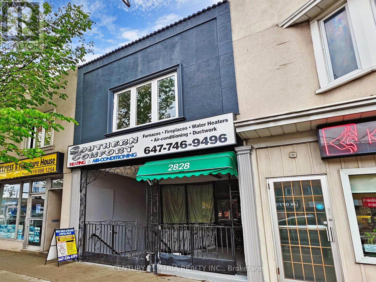 Lower - 2828 Danforth Avenue Property Photo 3