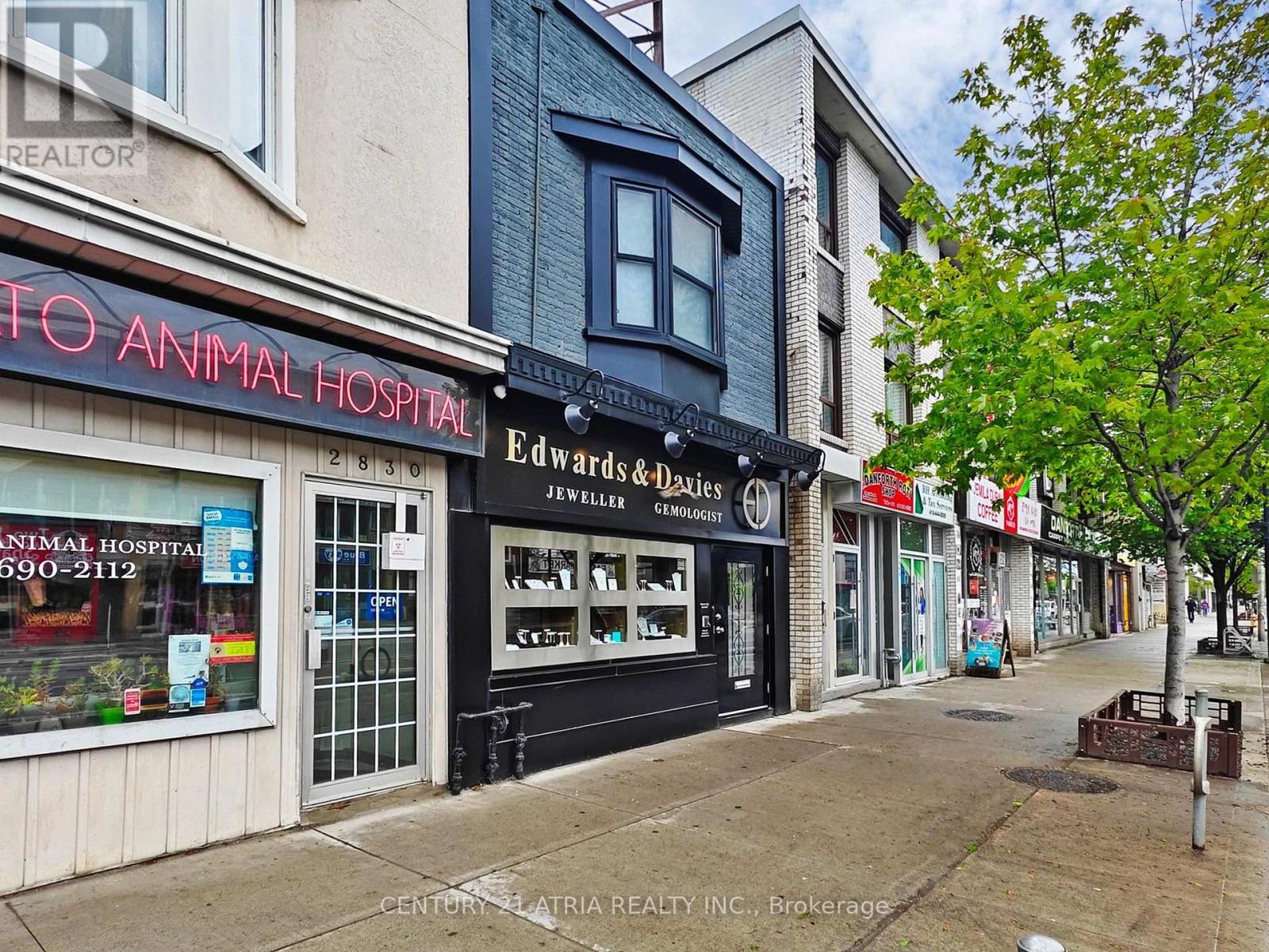 Lower - 2828 Danforth Avenue Property Photo 24