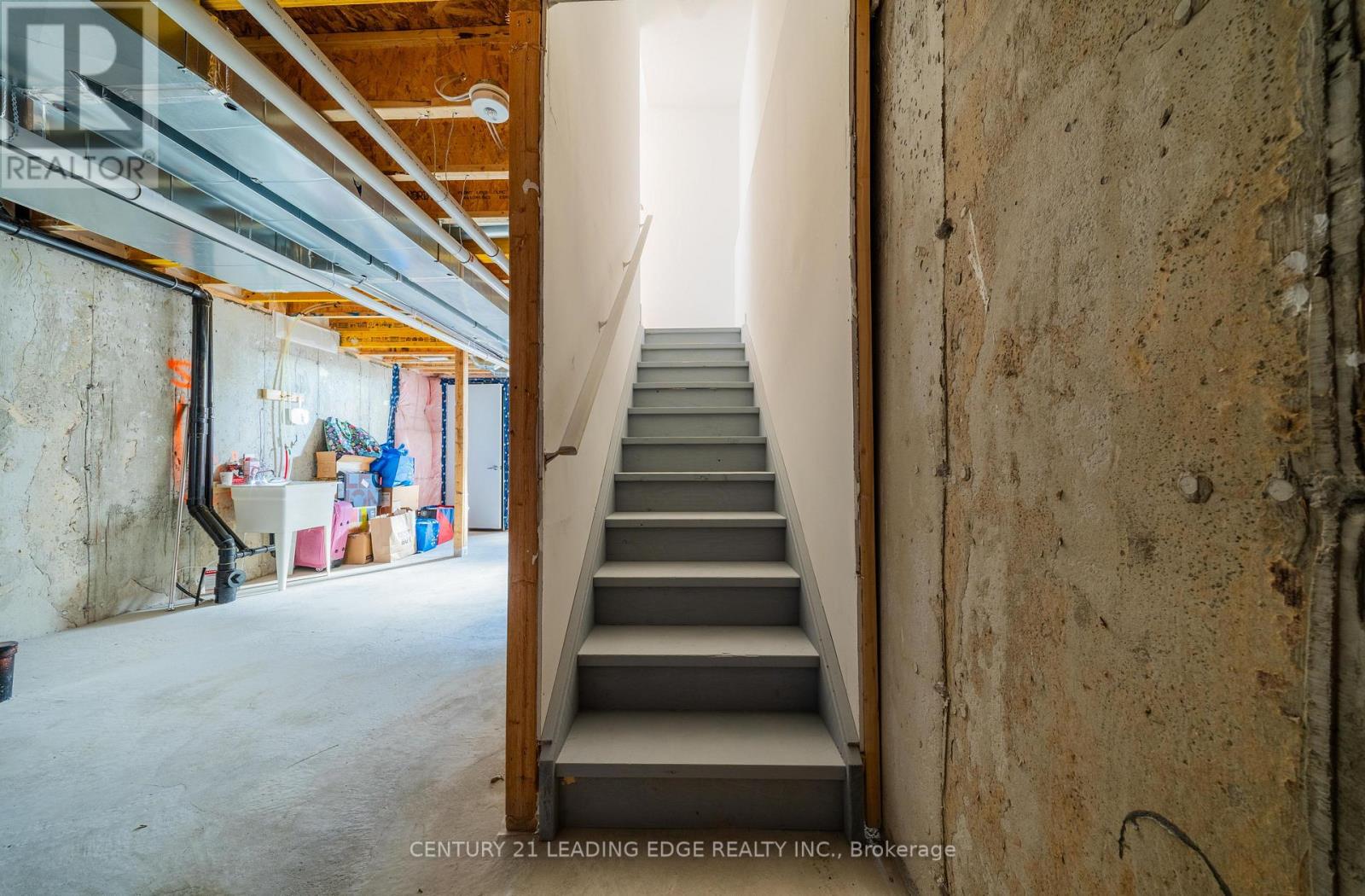 25 Pluto Way Property Photo 13