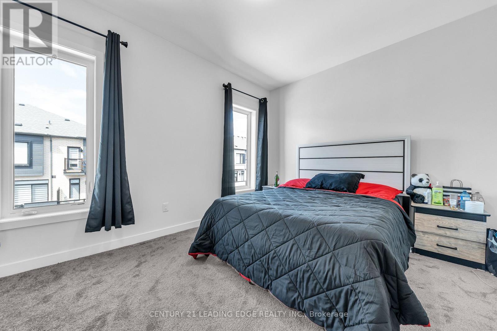 25 Pluto Way Property Photo 30