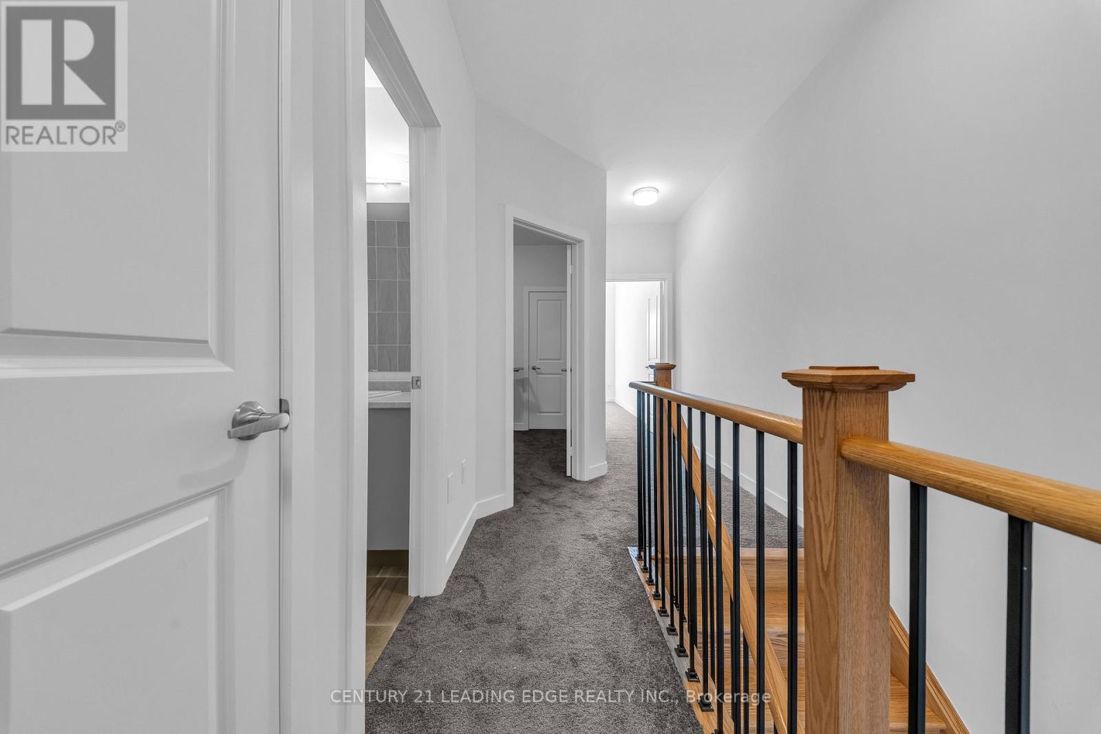 25 Pluto Way Property Photo 32