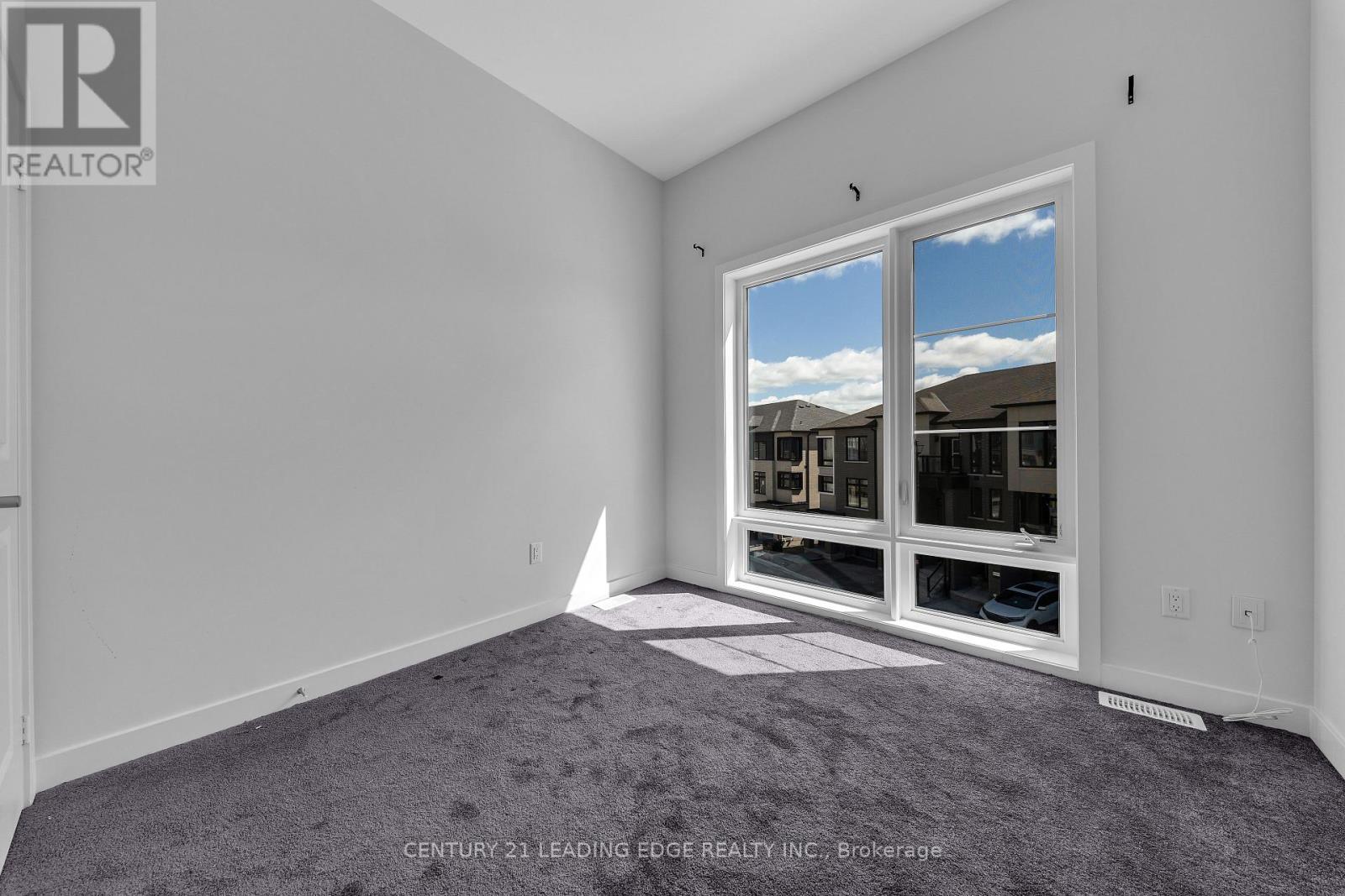 25 Pluto Way Property Photo 33