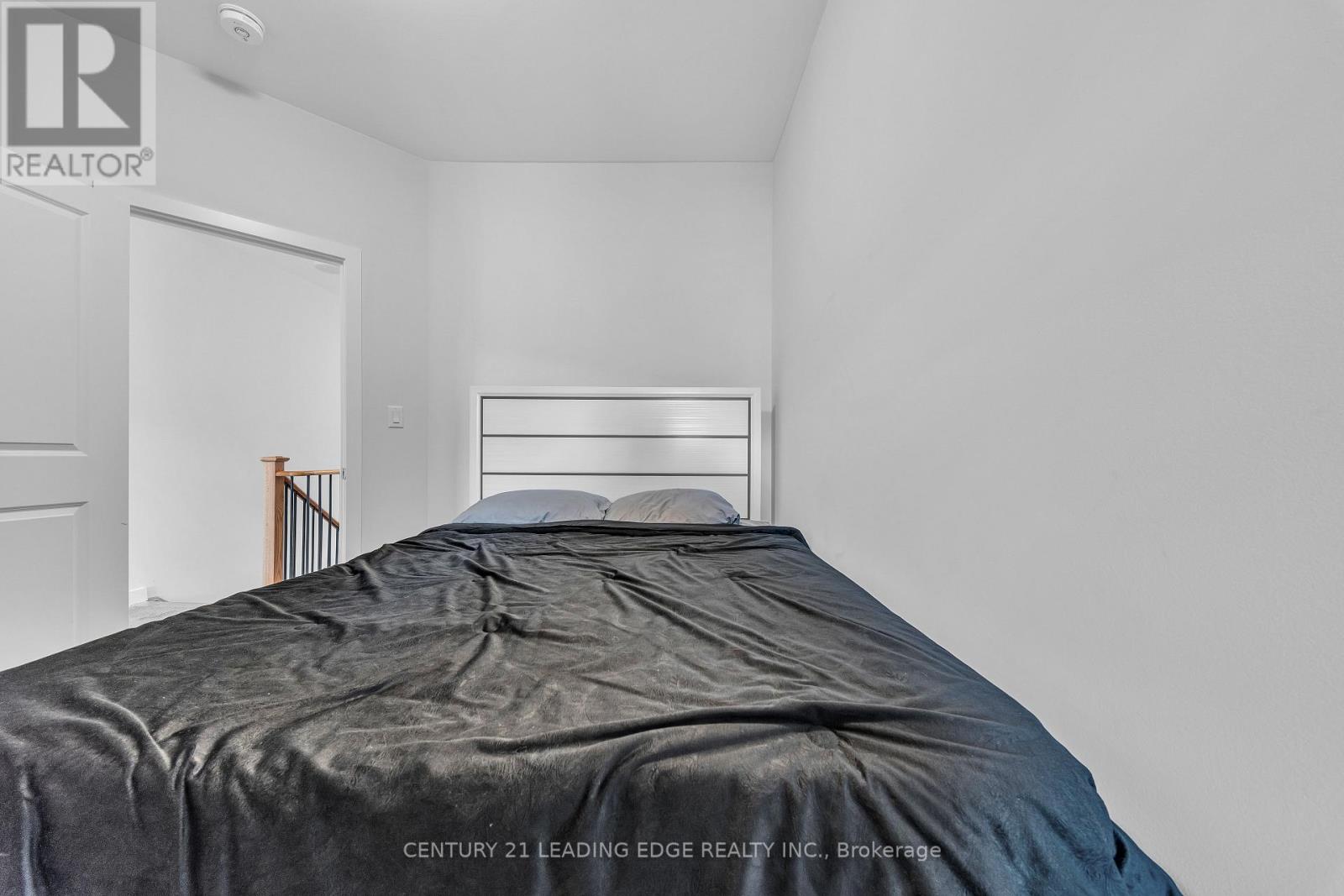 25 Pluto Way Property Photo 36