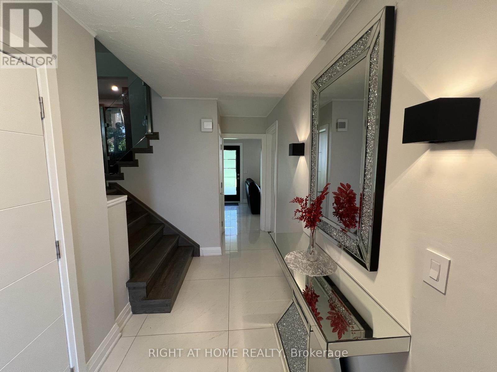310 Admiral Road Property Photo 7
