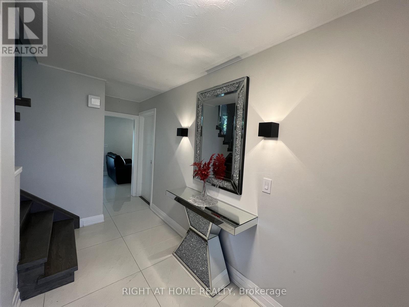 310 Admiral Road Property Photo 9