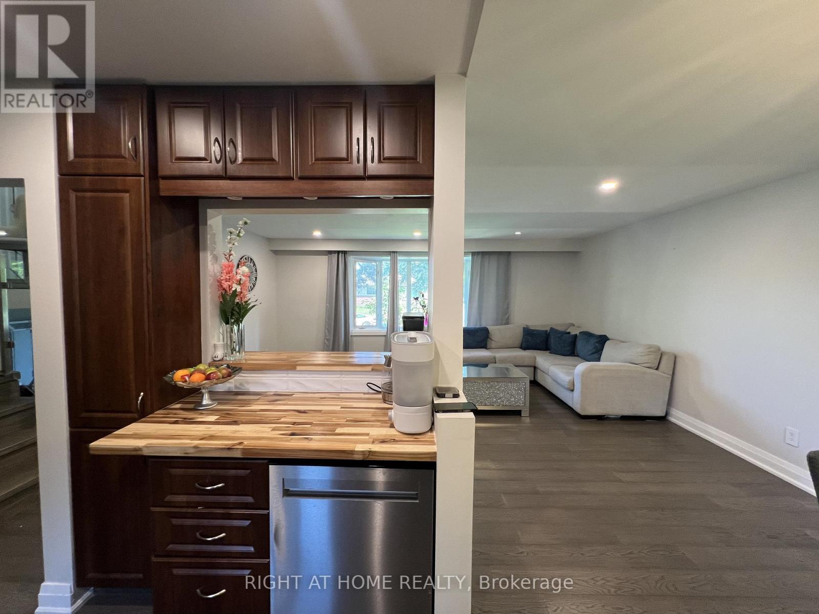 310 Admiral Road Property Photo 16