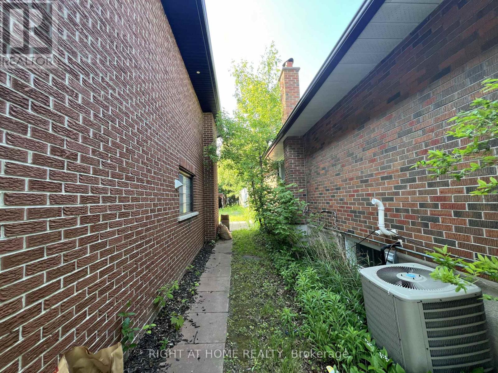 310 Admiral Road Property Photo 40