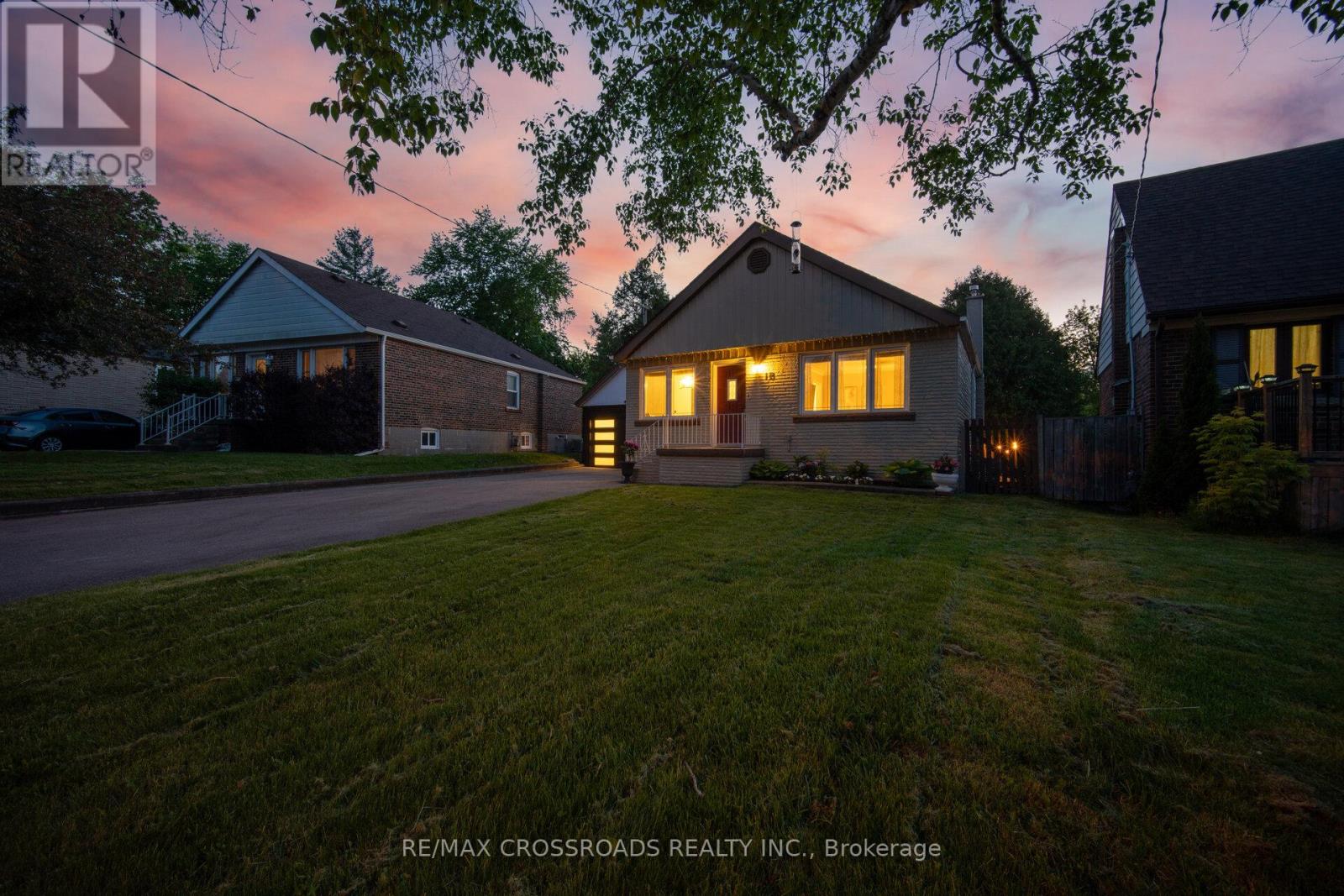 18 Adanac Drive Property Photo 9