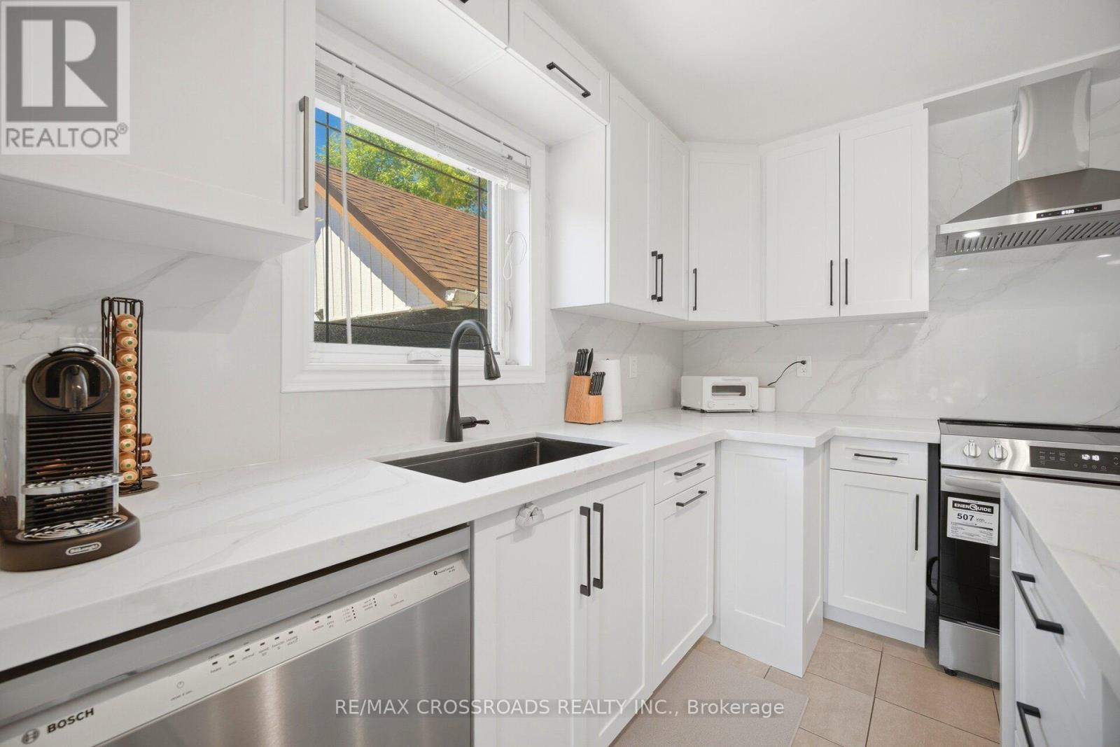 18 Adanac Drive Property Photo 22