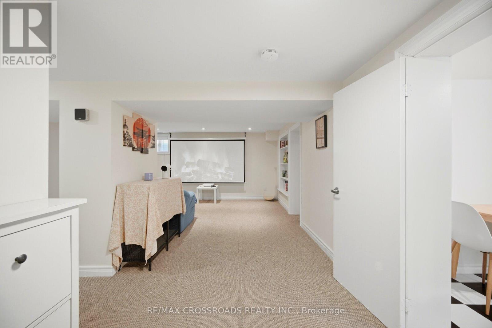 18 Adanac Drive Property Photo 36