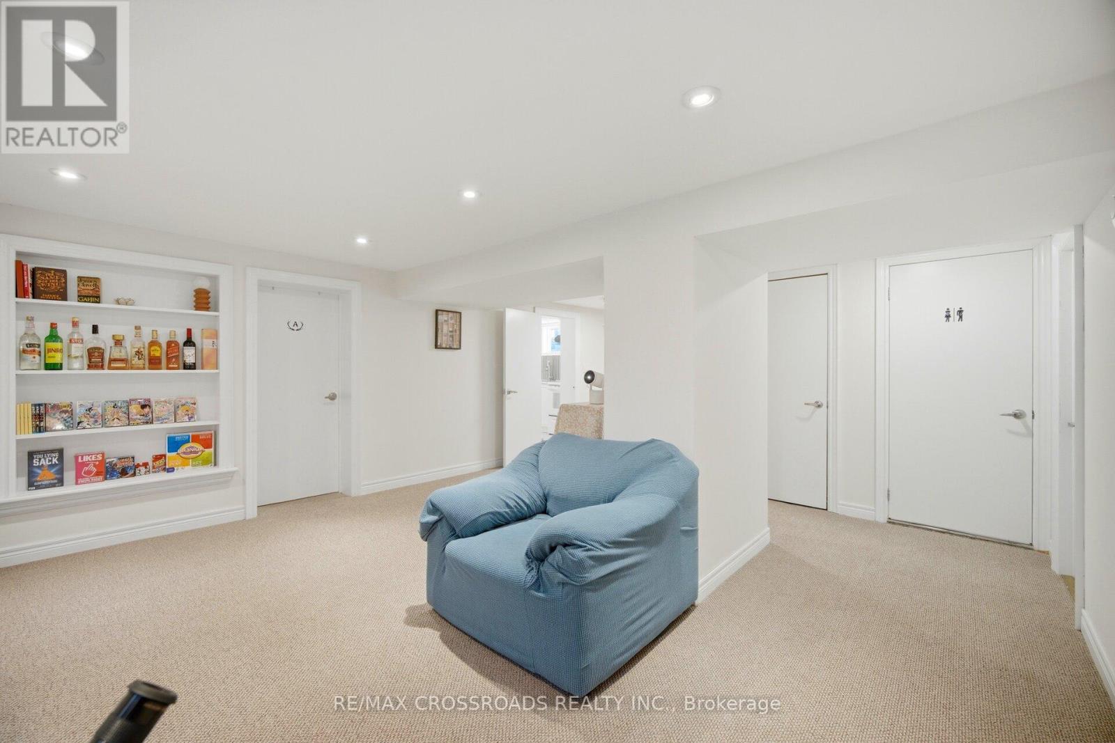 18 Adanac Drive Property Photo 37