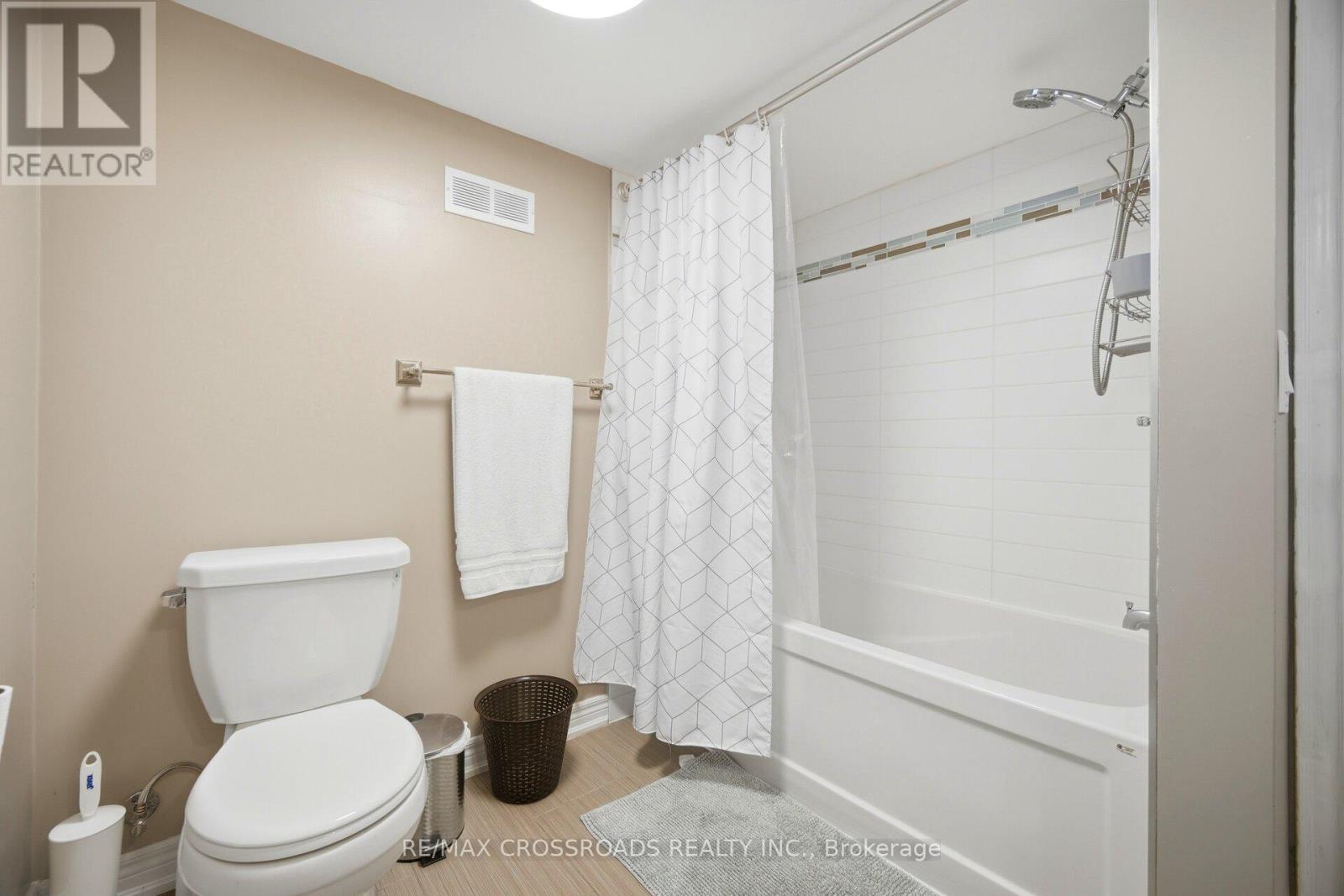 18 Adanac Drive Property Photo 41