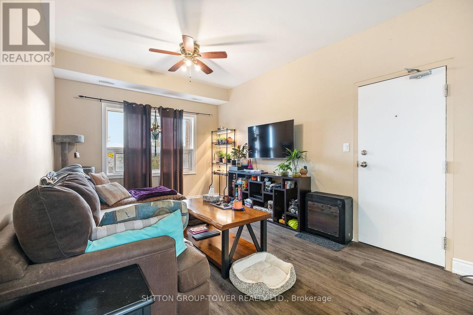 750 Albert Street Property Photo 22