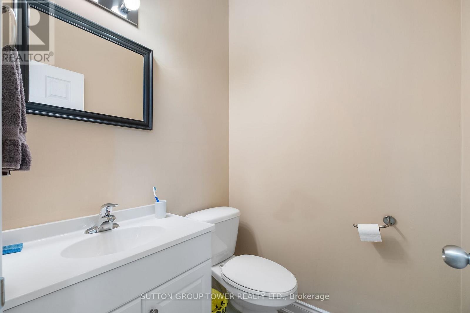 750 Albert Street Property Photo 27