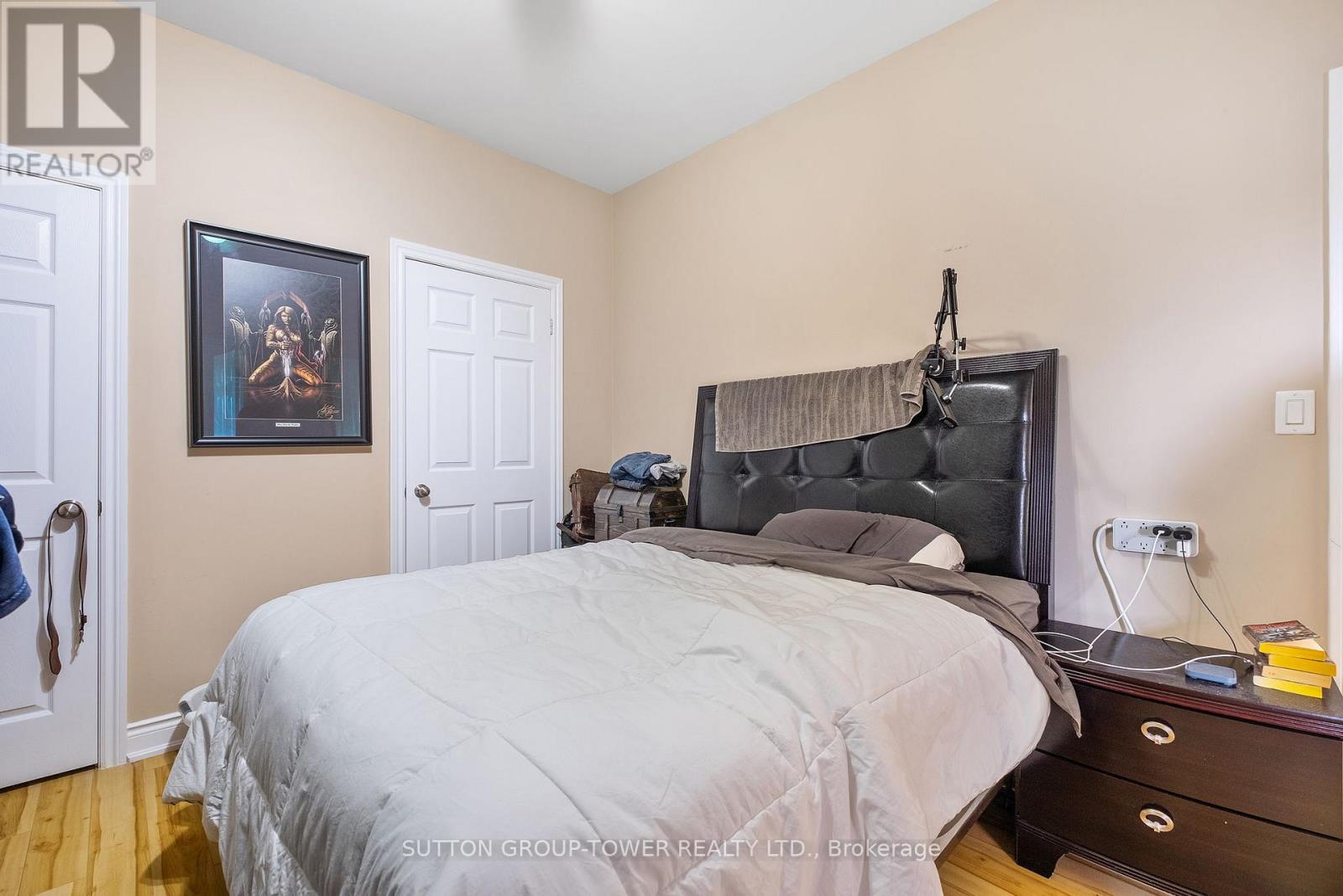 750 Albert Street Property Photo 28